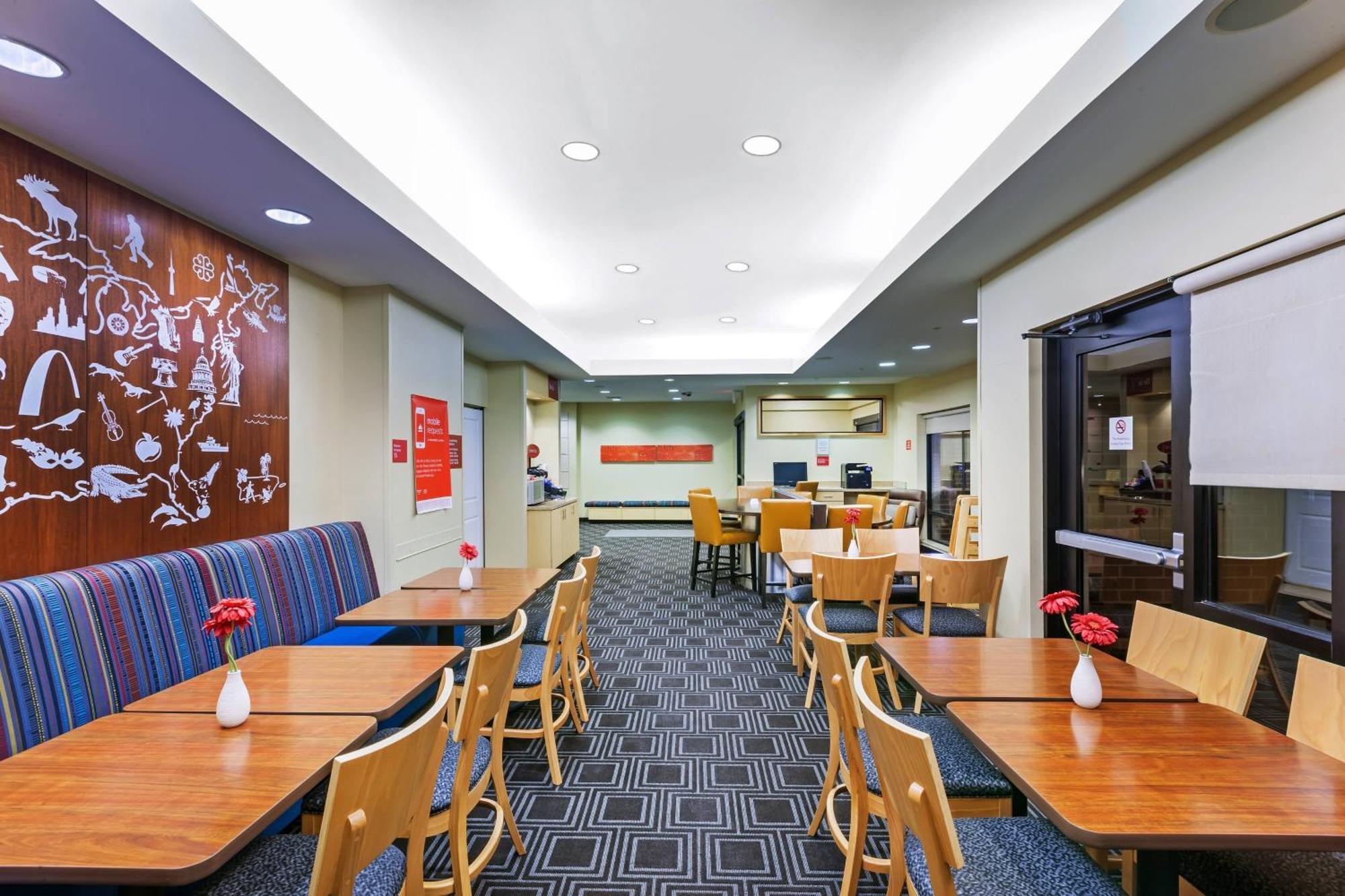 万豪广场套房图尔萨北/奥瓦索酒店 Owasso 外观 照片